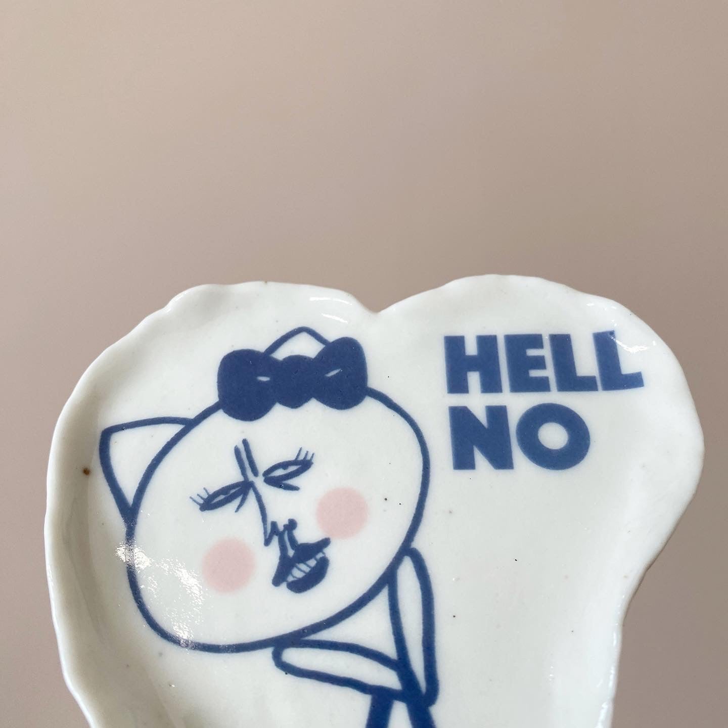 HELL NO KITTY Motif Heart Dish 04