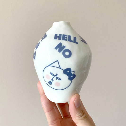 HELL NO KITTY Motif Vase 09